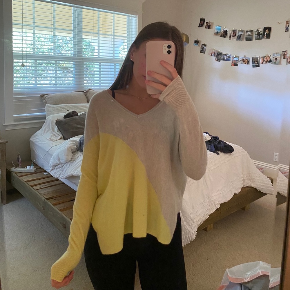Lilly Pulitzer Rica Cashmere Sweater - Picture 2 of 5